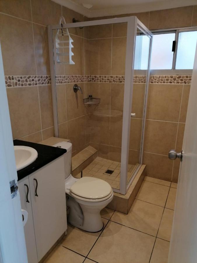 307 Bermudas - By Stay In Umhlanga Rocks Buitenkant foto
