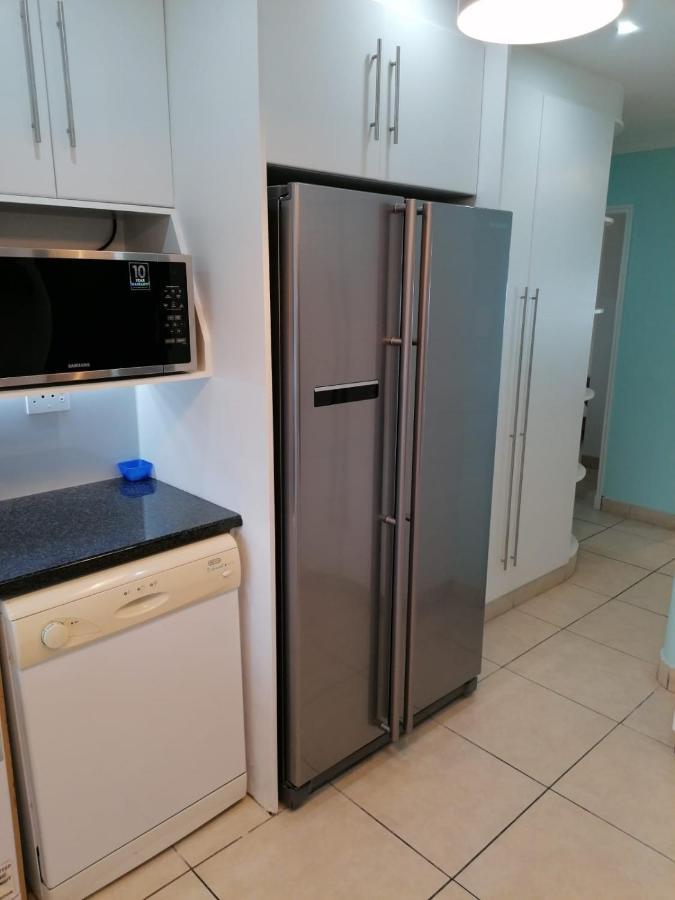 307 Bermudas - By Stay In Umhlanga Rocks Buitenkant foto