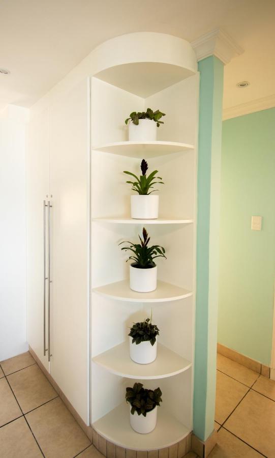307 Bermudas - By Stay In Umhlanga Rocks Buitenkant foto
