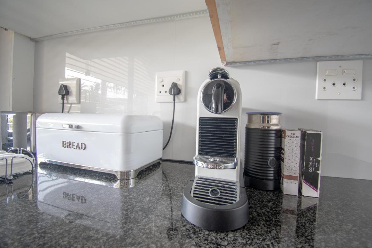 307 Bermudas - By Stay In Umhlanga Rocks Buitenkant foto